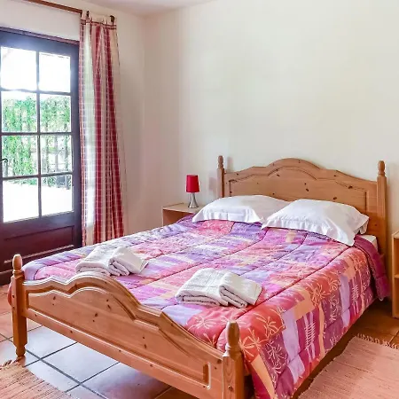 Plush Holiday In Lacapelle-biron With Garden Dom wakacyjny *